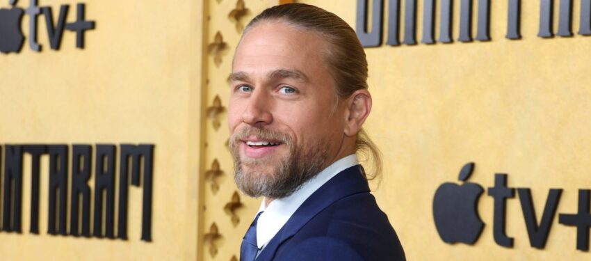 Press/Interview: Charlie Hunnam Discusses Being a Cat Person, His Appreciation For His iPod and More with The New York Times